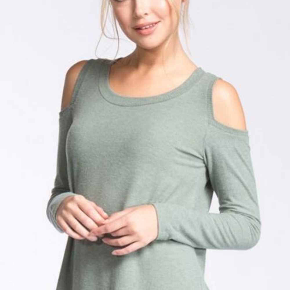 Cold shoulder top